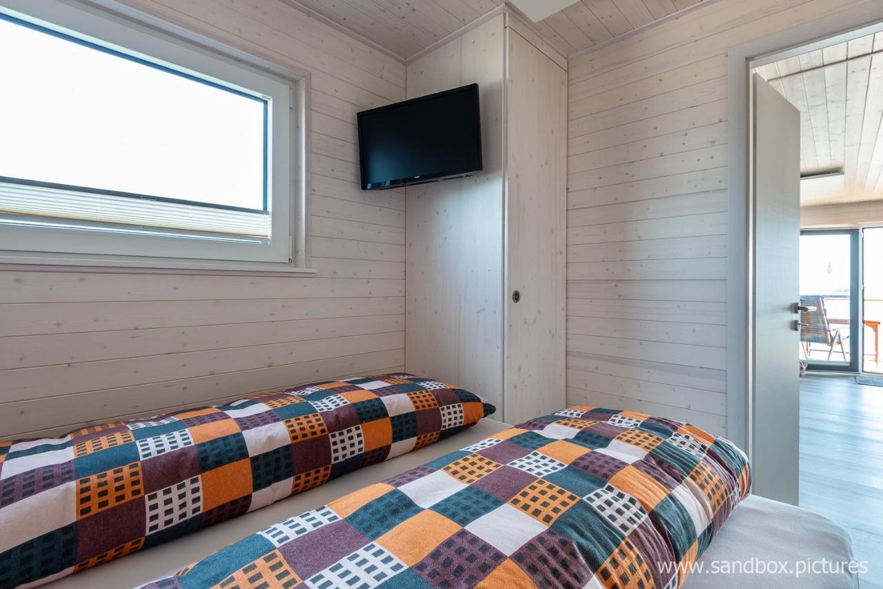 Hausboot Harmonie Hotel Stralsund Bagian luar foto