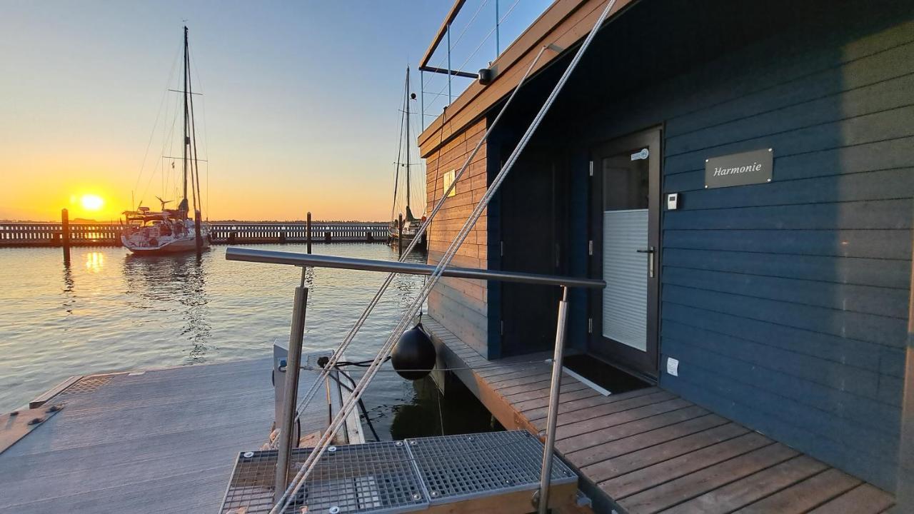 Hausboot Harmonie Hotel Stralsund Bagian luar foto
