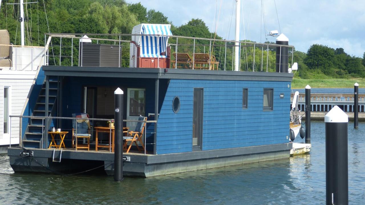 Hausboot Harmonie Hotel Stralsund Bagian luar foto
