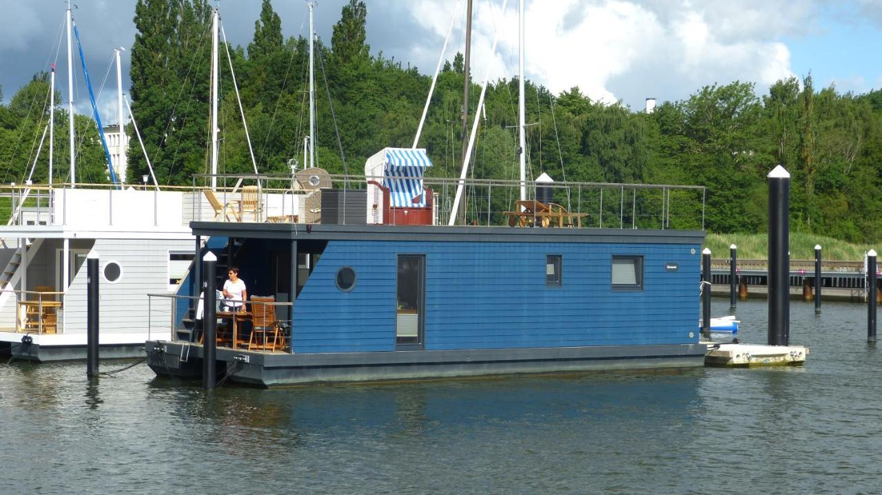 Hausboot Harmonie Hotel Stralsund Bagian luar foto